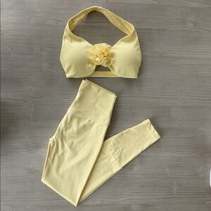 WISKII Riviera Floral Backless Halter Bra/Leggings Set Yellow NWOT